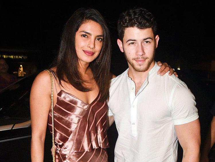 181208 priyanka and jonas