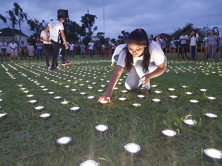 NAT Guiding Light - Light-up event in Bolivia 22