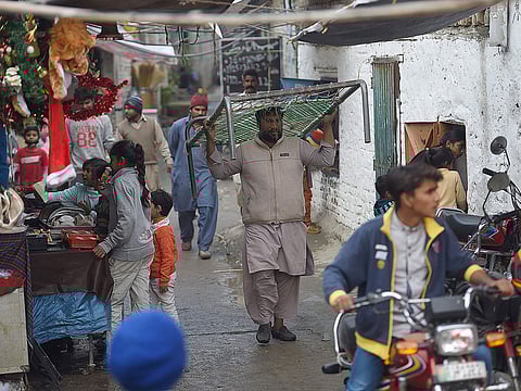 A colony in Islamabad. In Pakistan, there is a two-day weekend (Saturday and Sunday) for federal government institutions whereas provincial governments still give one day off on Sunday with a half working day on Friday.