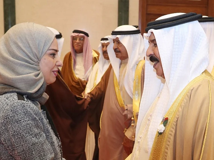 Bahrain-woman-(Read-Only)