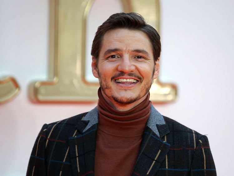 tab Pedro Pascal
