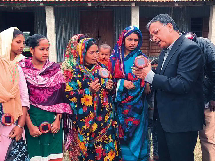 NAT_181220-Guiding-Light-Donation-(Read-Only)