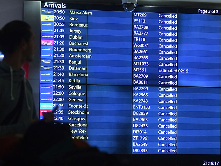 Britain_Gatwick_Airport_Drones_78737