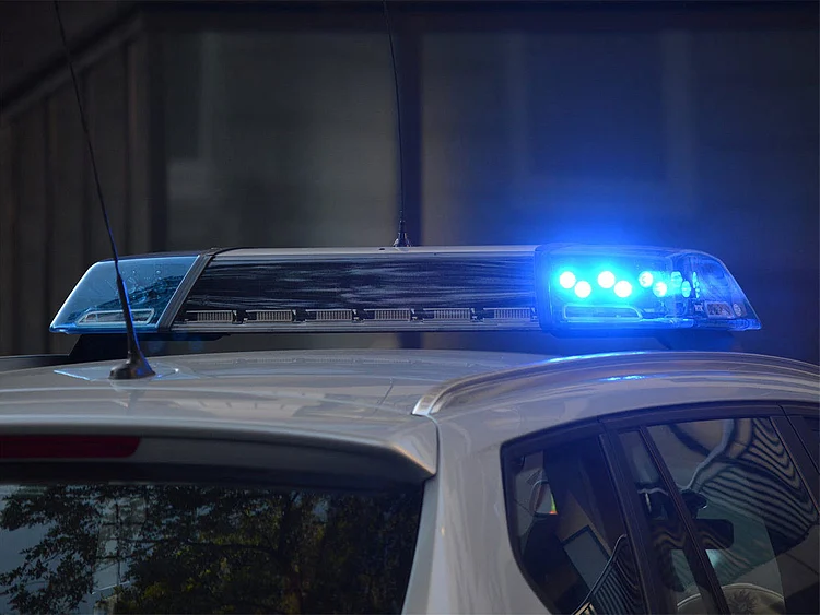 181226 police sirens
