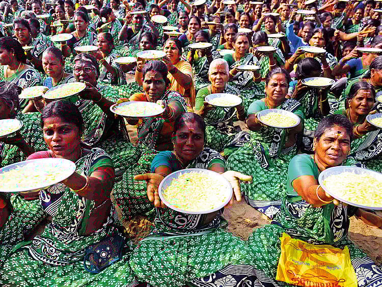 WLD-181226-tsunami-ANNIVERSARY1-(Read-Only)