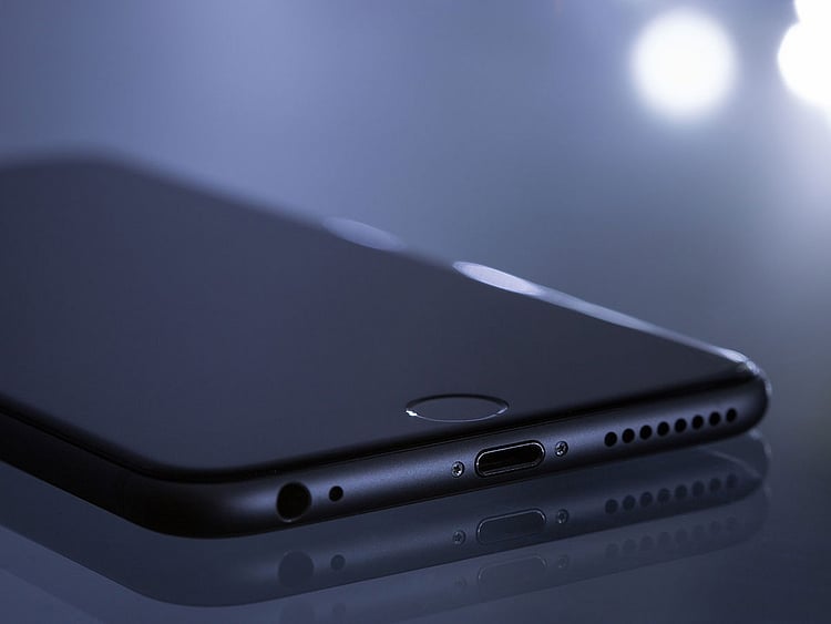 apple-1867461_1920 iphone generic