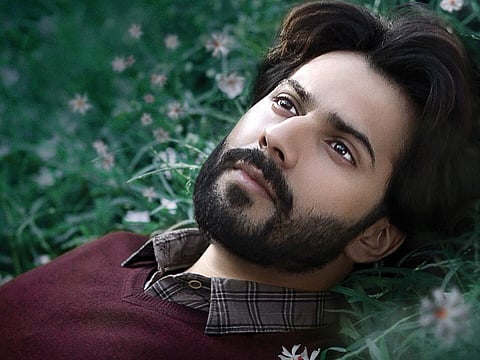 Bollywood stars Varun Dhawan and Kriti catch 'Roohi' in cinemas