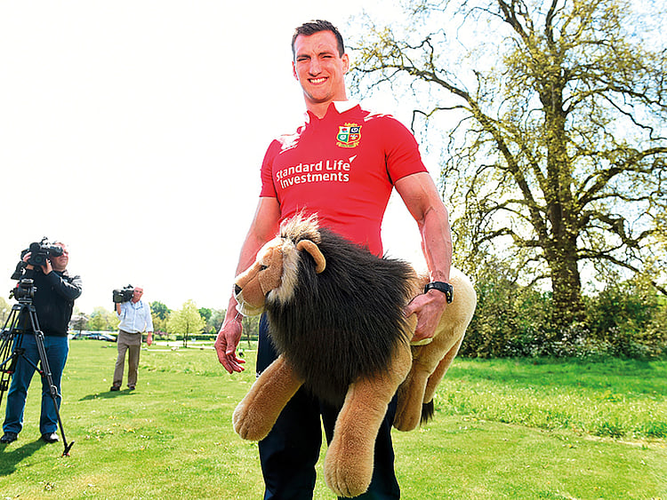 1.2173051-2151465500