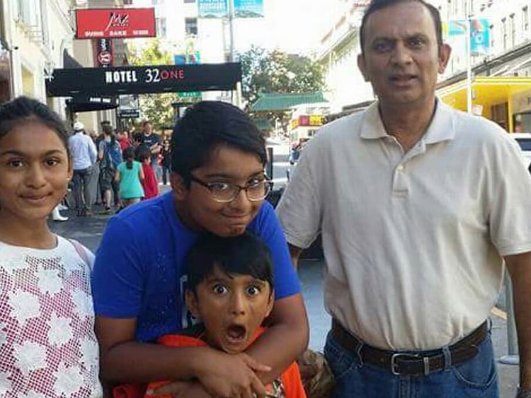 1.2173342-2650298660