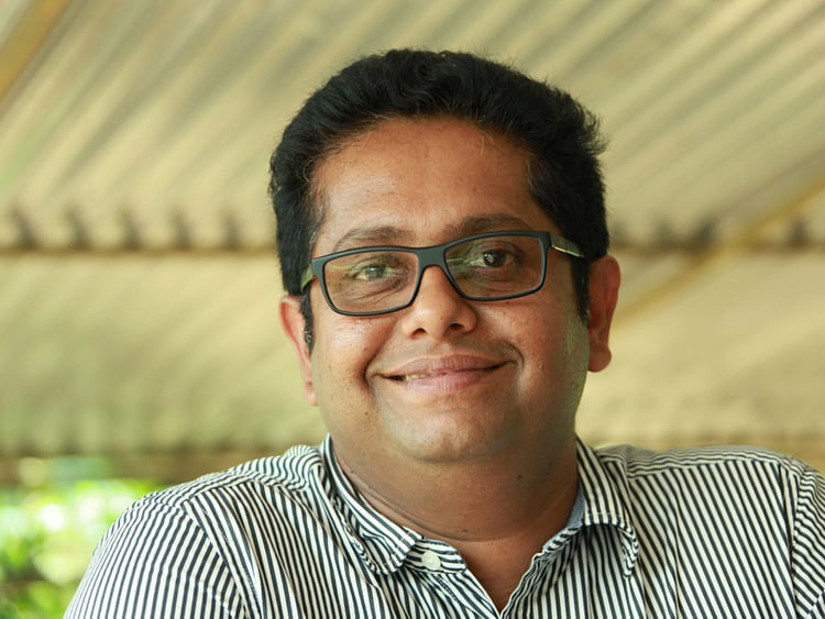 1.2175809-2740300321