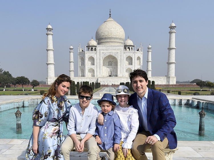 1.2176452-2636754087