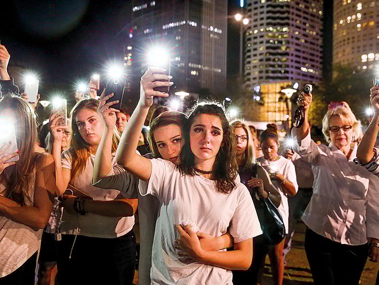 1.2176555-2674578081