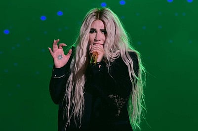 Kesha postpones tour after Dubai fall