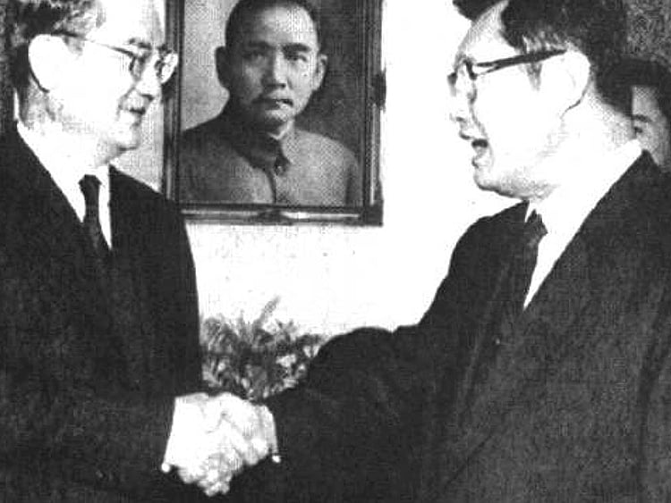 1.2177707-3726400449