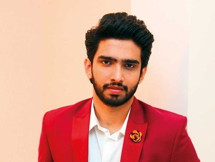 1.2178806-3887455909