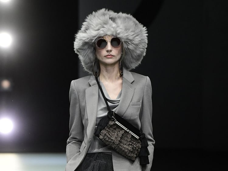 1.2179288-2402110376