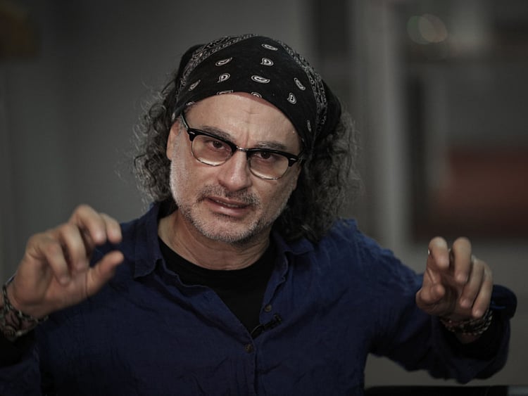 1.2167962-2858973236