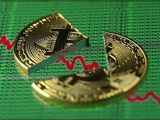 Bitcoin slumps toward levels last seen in May's crypto selloff