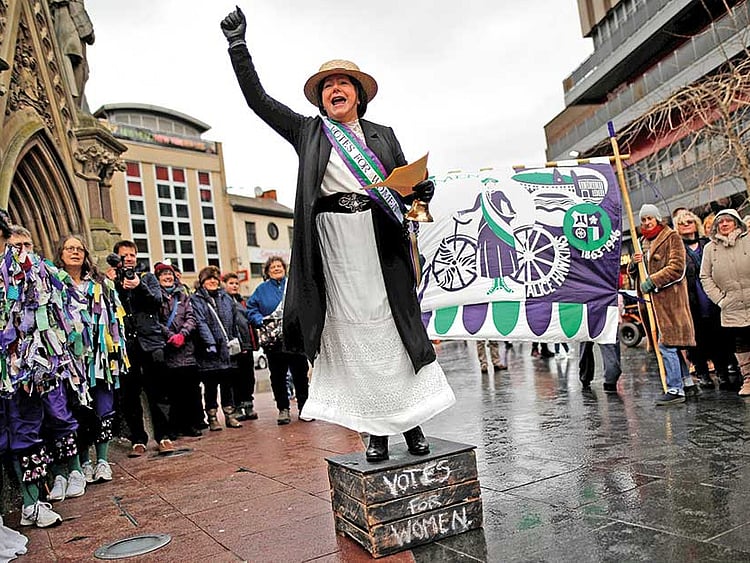 1.2169402-3295452024