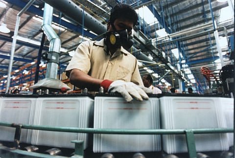 February 8, 1998: UAE’s first car battery plant opens in Dubai