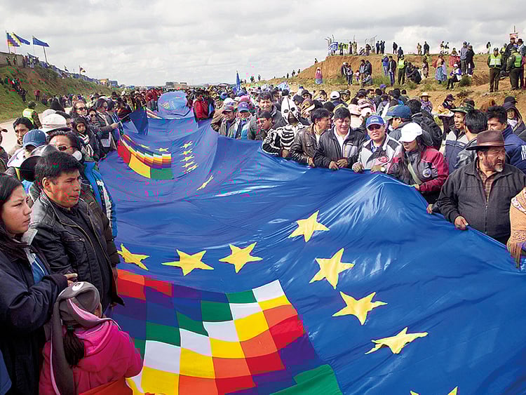 1.2185963-2690371780