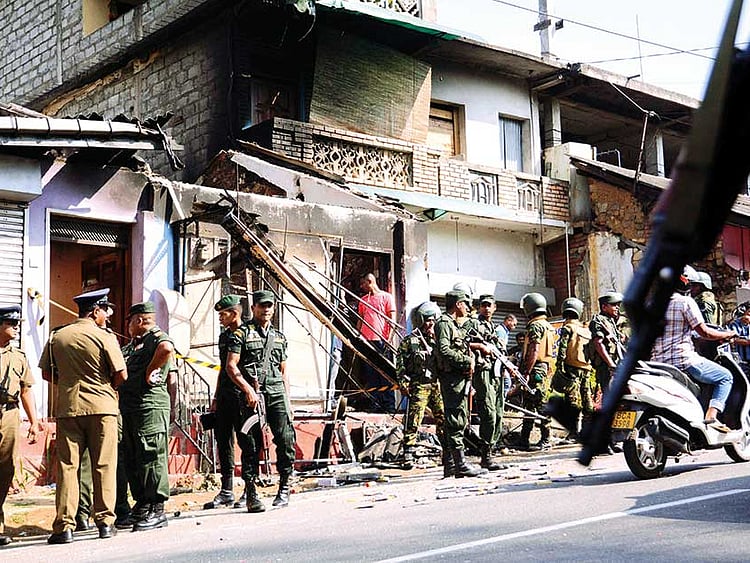 1.2186451-2952853180