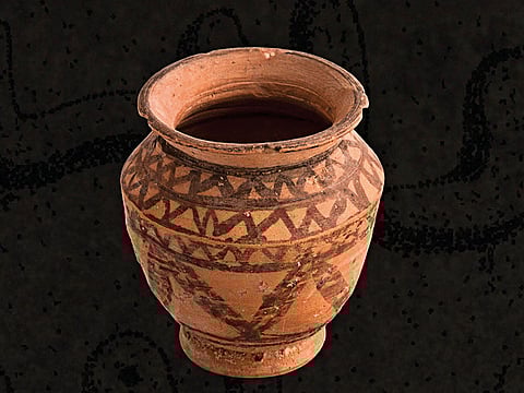 Pottery jar from 3,000 BC found in Oman site