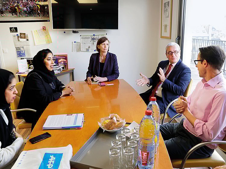 1.2189462-2371936012