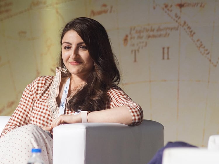 1.2191334-4207393439