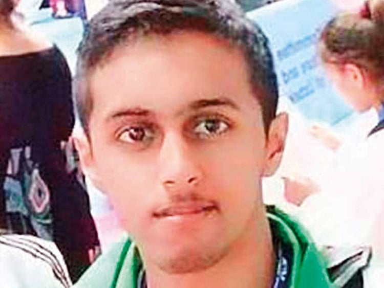 1.2191497-2685772917