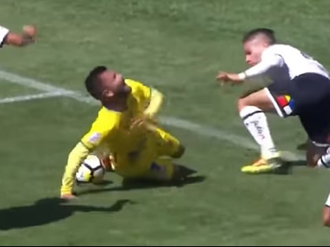 Watch: The worst/best dive you will ever see