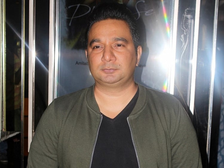 1.2193162-3102595678