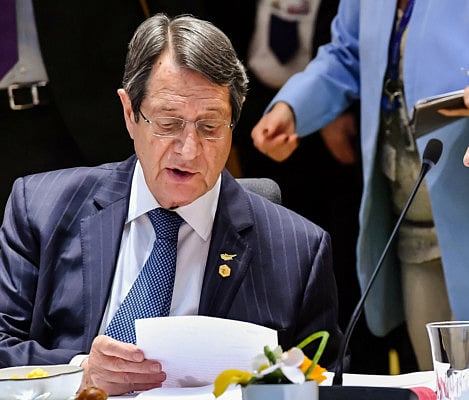 1.2196730-4179662008