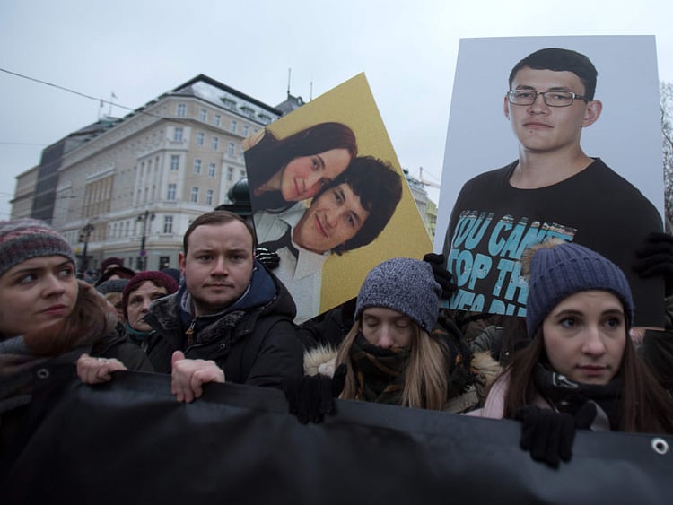 1.2181999-2659529281