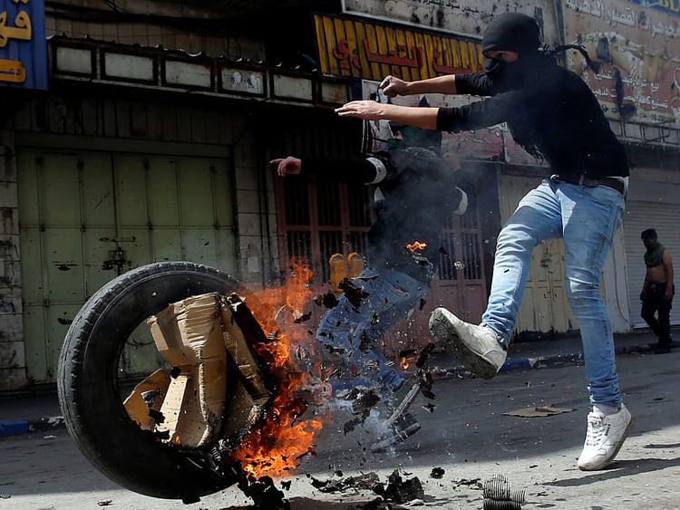 1.2197293-2521661313