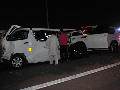 One dead, 5 injured in 6-vehicle pile-up in Abu Dhabi