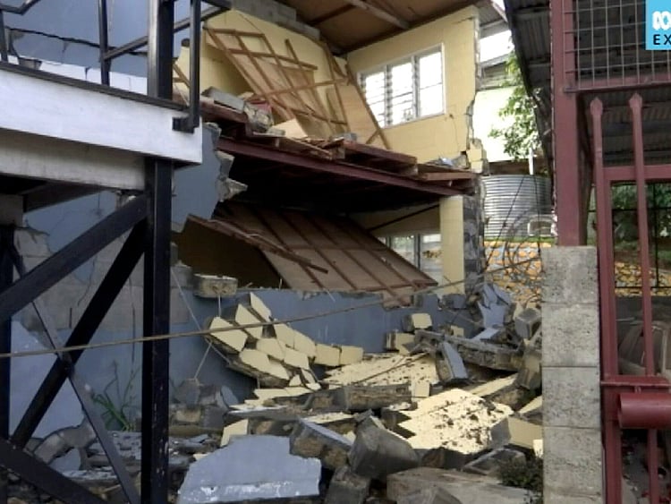 1.2185009-2444022228