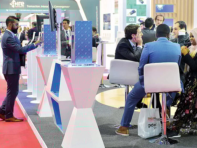 1.2205946-4033140297