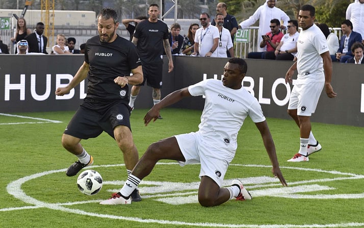 1.2206376-1029597580