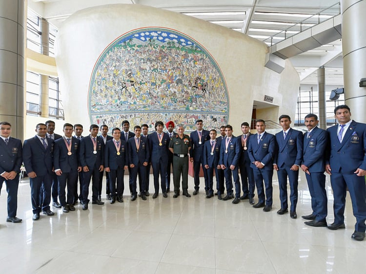 1.2207570-2575335930