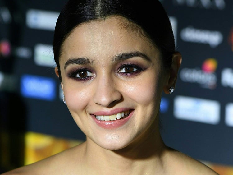 1.2208070-3869870171