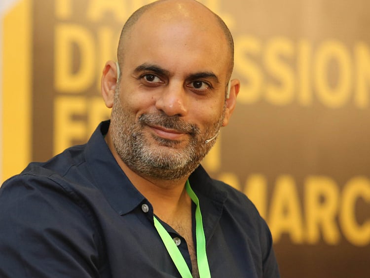 1.2198299-2922916913