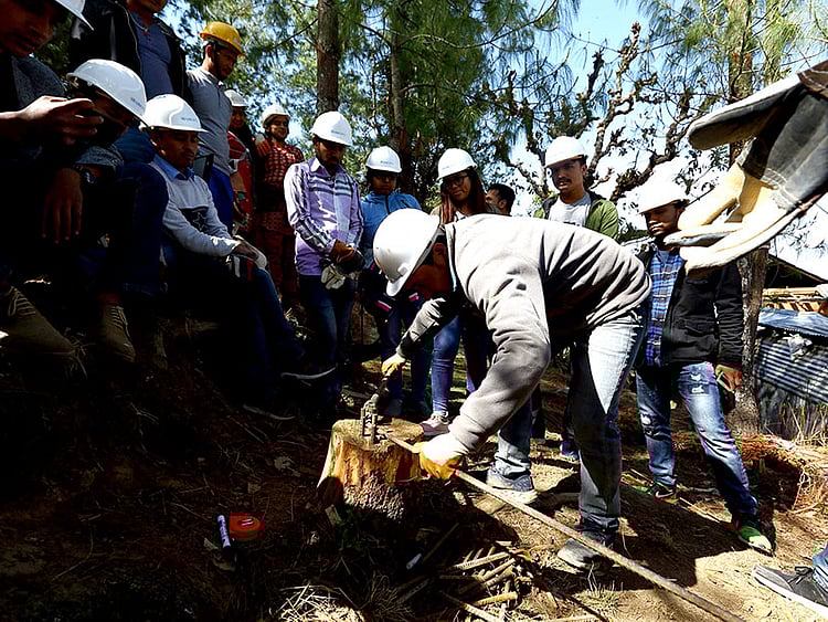 1.2210060-3348935650