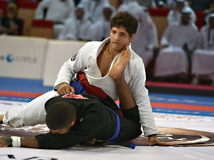 1.2211941-2870288246