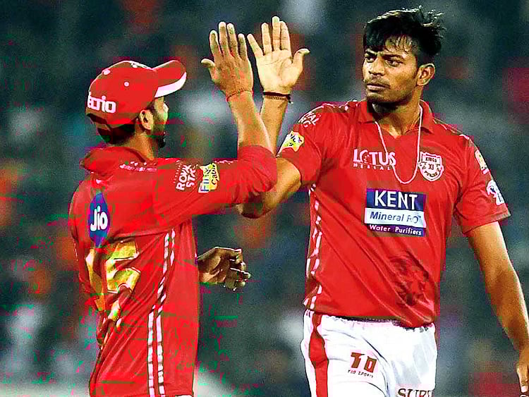 1.2212594-2373070438