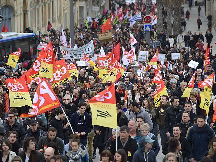 1.2199311-2364220791