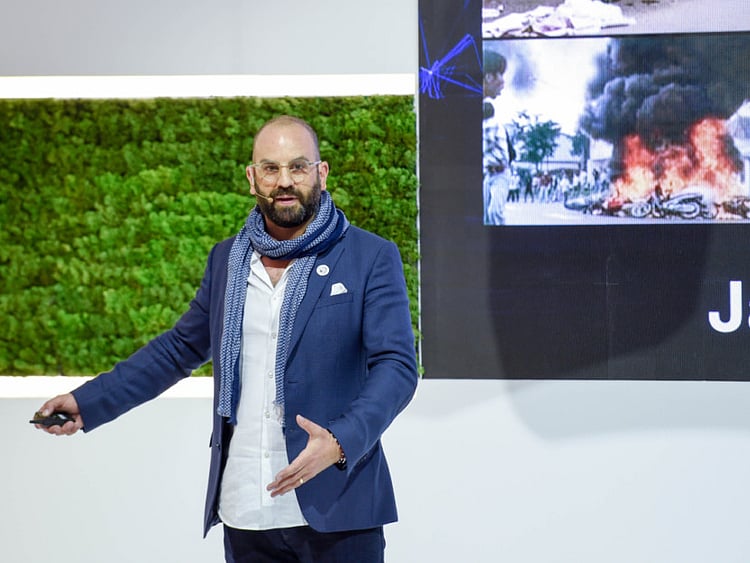 1.2199249-2381516645