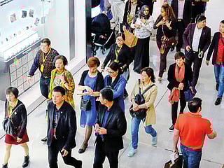 Beware of fraudsters posing as tourists to exchange money, Dubai Police warn