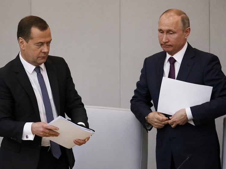 1.2221261-2574852509