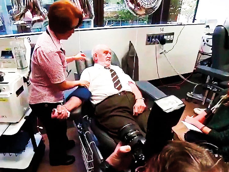 1.2221809-2053904750